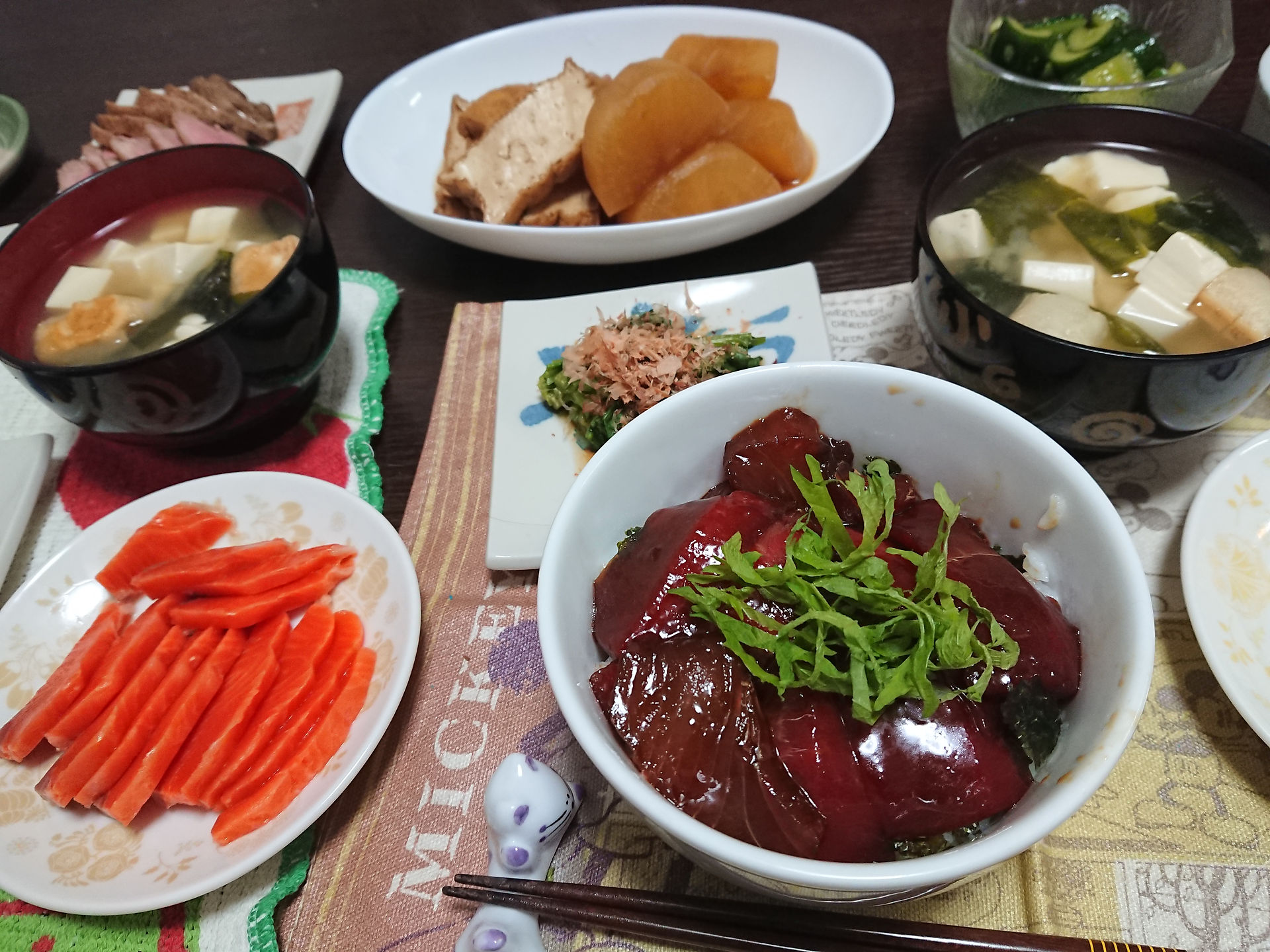 息子へのまぐろ漬け丼