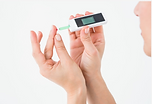 diabetes-treatment-home-blood-sugar-test-glucometer-smbg.png