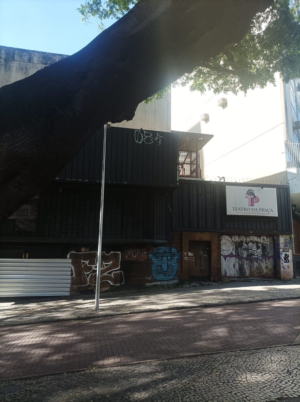 Teatro da Praça em Belo Horizonte localizado na Avenida João Pinheiro
