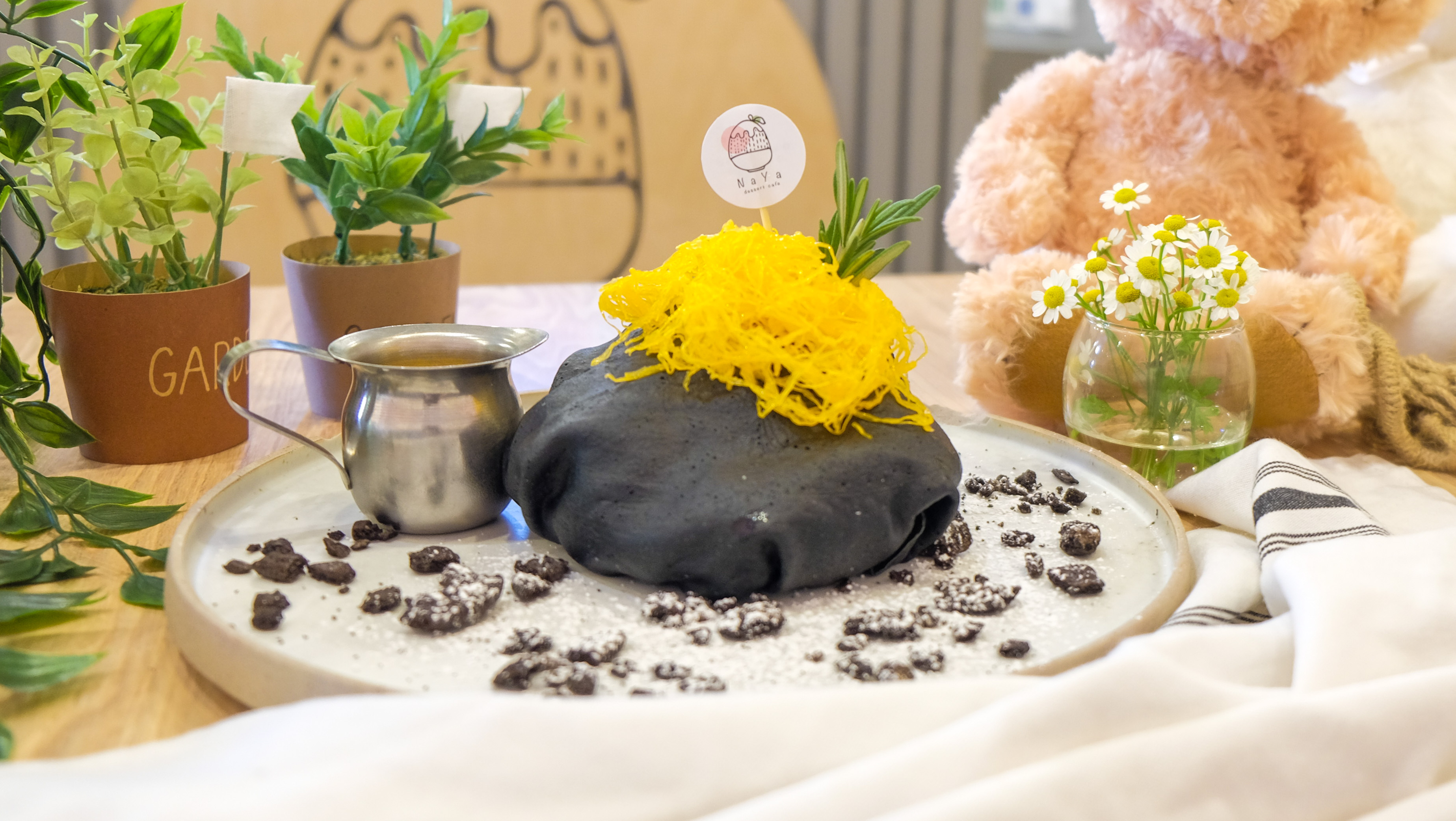 The Black Thai Tea Crepe