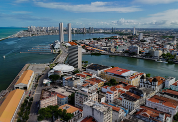 Nordeste como centro do sistema internacional moderno: capitalismo racial e economia açucareira em Pernambuco e Salvador