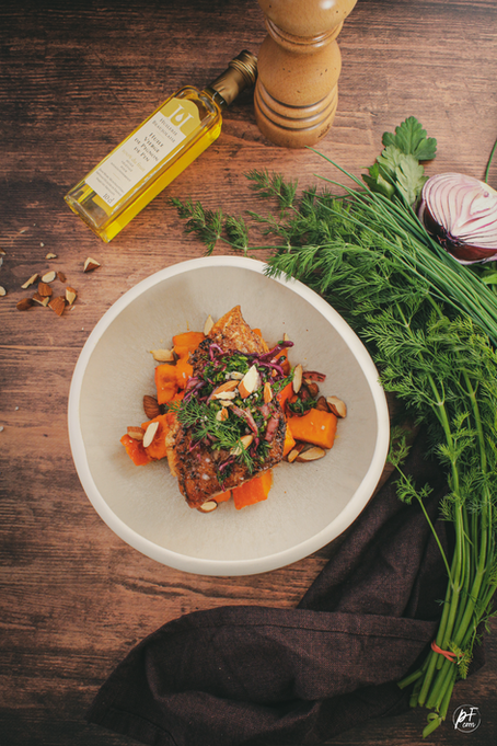 Daurade Sébaste à l'unilatéral, Potimarron et Condiments à l'huile vierge de Pignon de pin