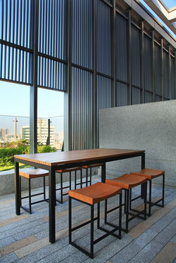 柚木色塑木中島椅