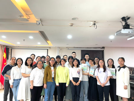 唐苏勤博士受春暖社工服务中心邀请开展哀伤咨询技术与实践的培训
