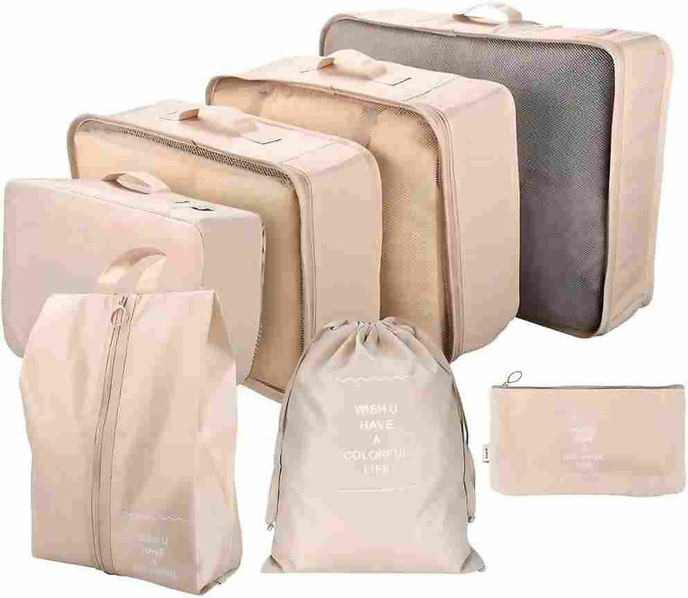 Sete organizadores de mala rosa num fundo branco.