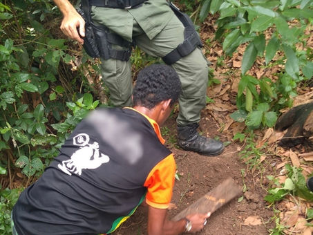 Criminosos invadem casa e decapitam homem na frente da esposa e do filho em Catende