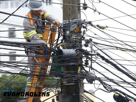 Celpe corta fios de provedores e clientes ficam sem internet em Toritama