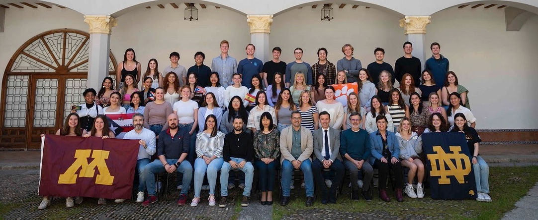 Study Abroad Class Picturers.jpg