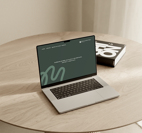 MoyoFreeMockup1.png