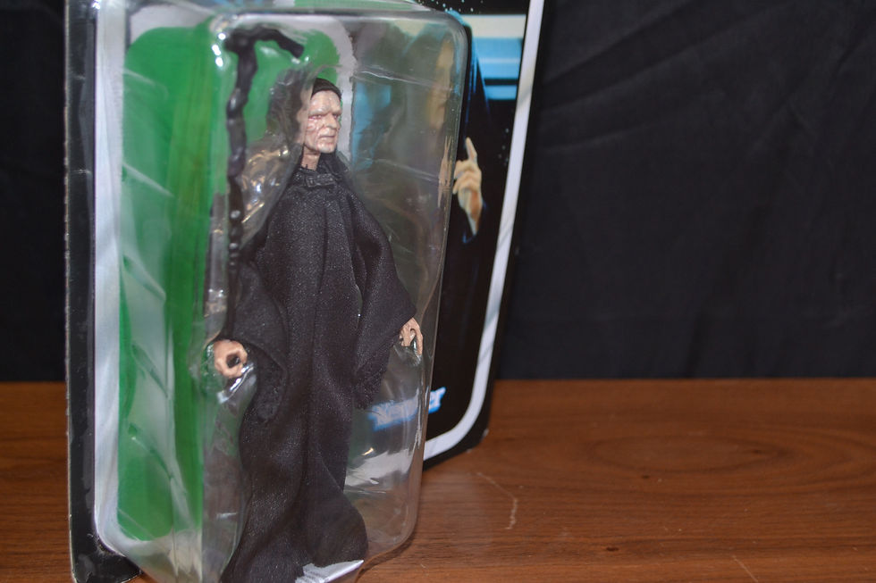 Miniature : Figurine Star Wars : Le Retour du Jedi – L’Empereur Palpatine – Édition 40e anni