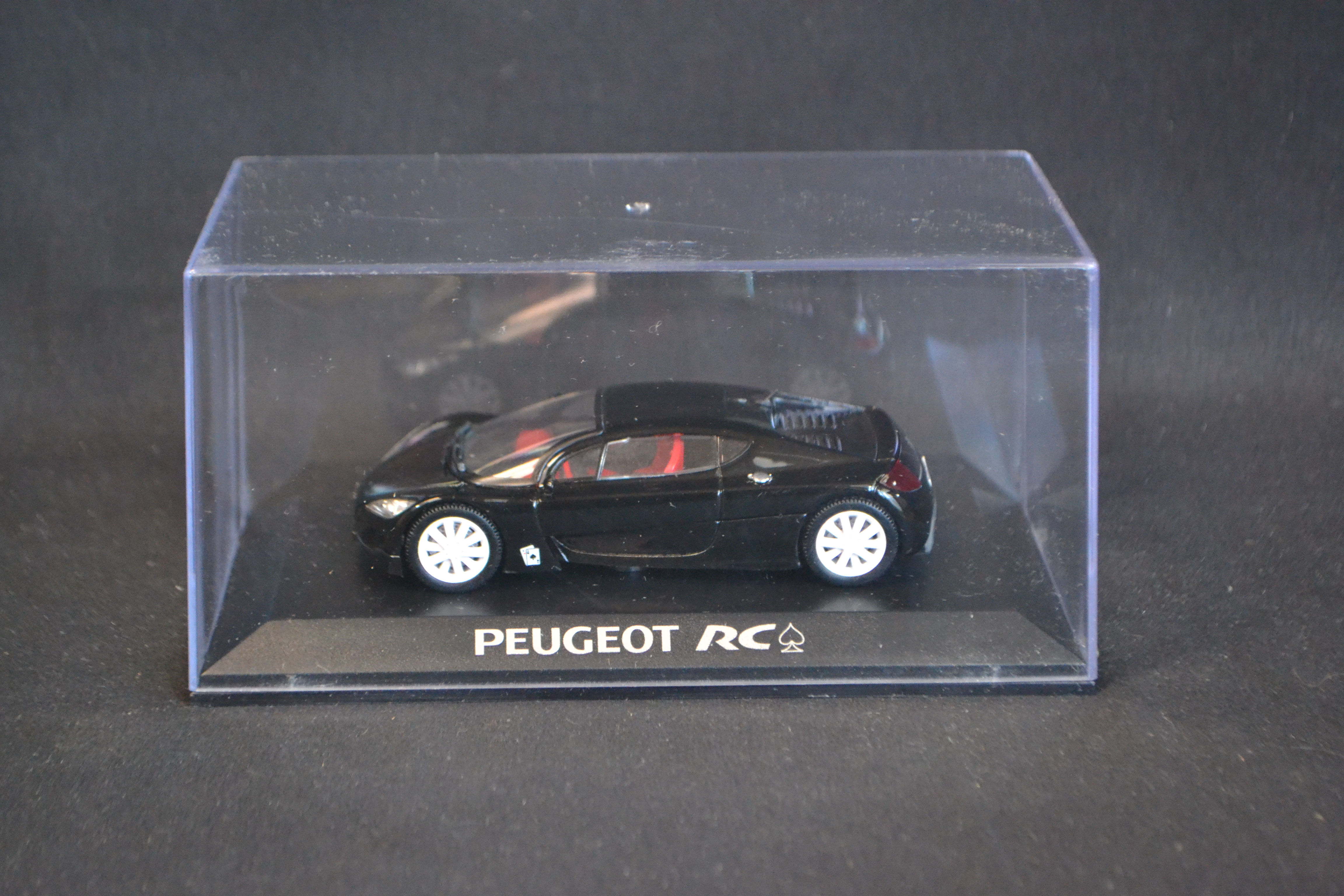 Miniature Peugeot RC