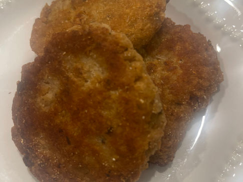 HAROLD'S FAVORITE DINNER - SALMON PATTIES