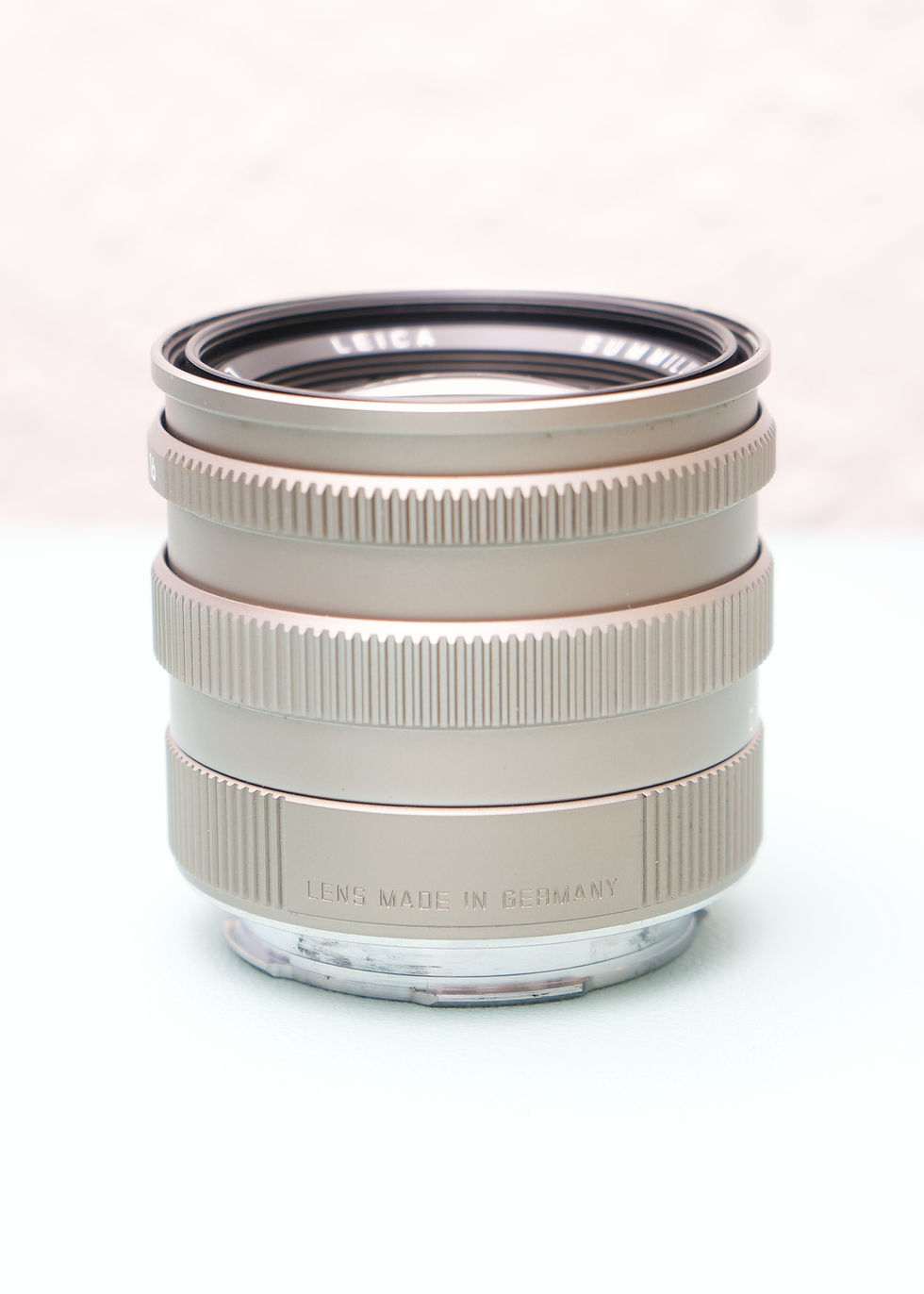 Thumbnail: Leica Summilux 50mm F1.4 V3 11869 Pre-ASPH Titanium Lens