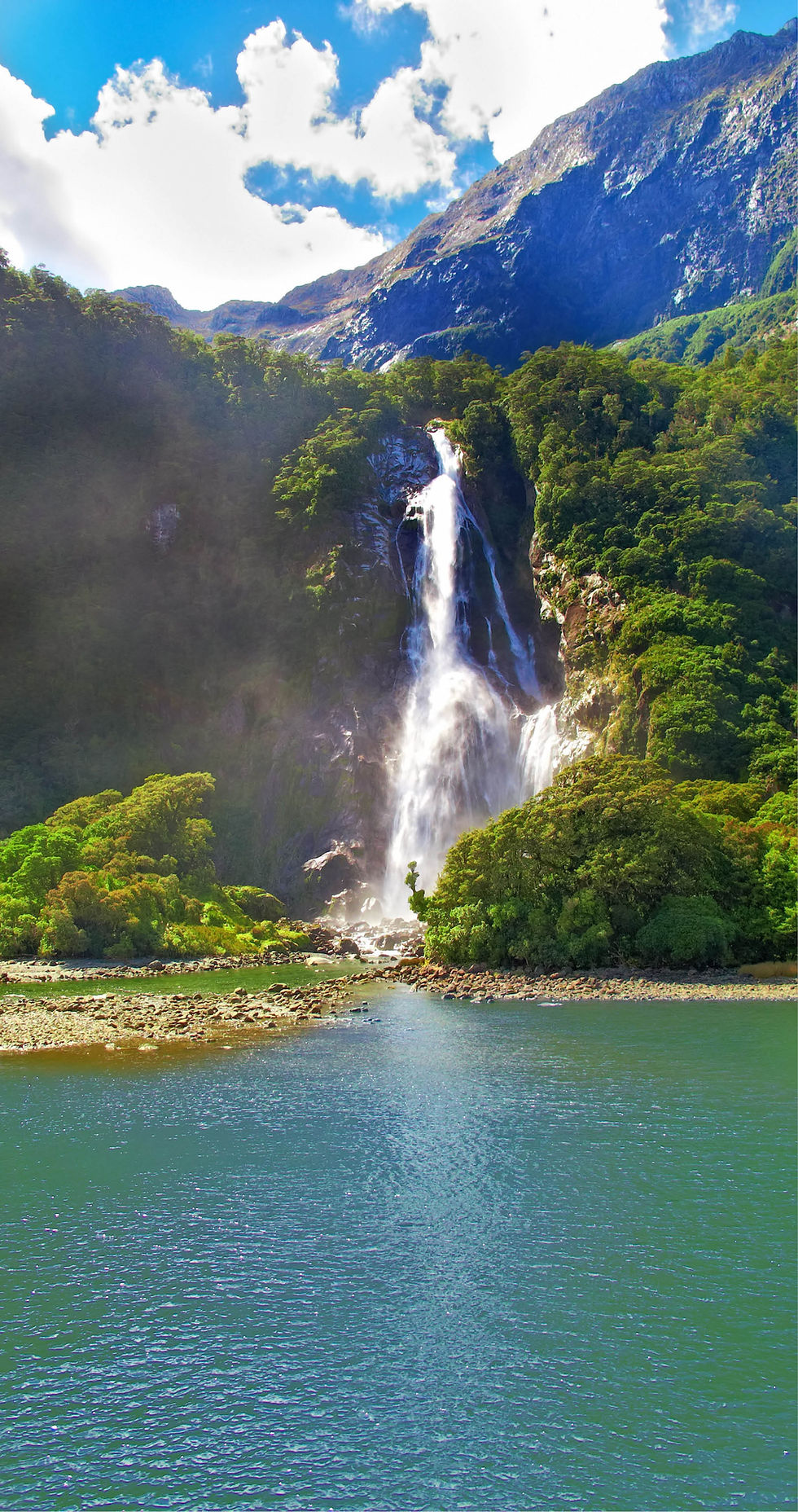 Piopiotahi, Milford Sound