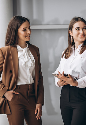 bussiness-people-working-team-office.jpg