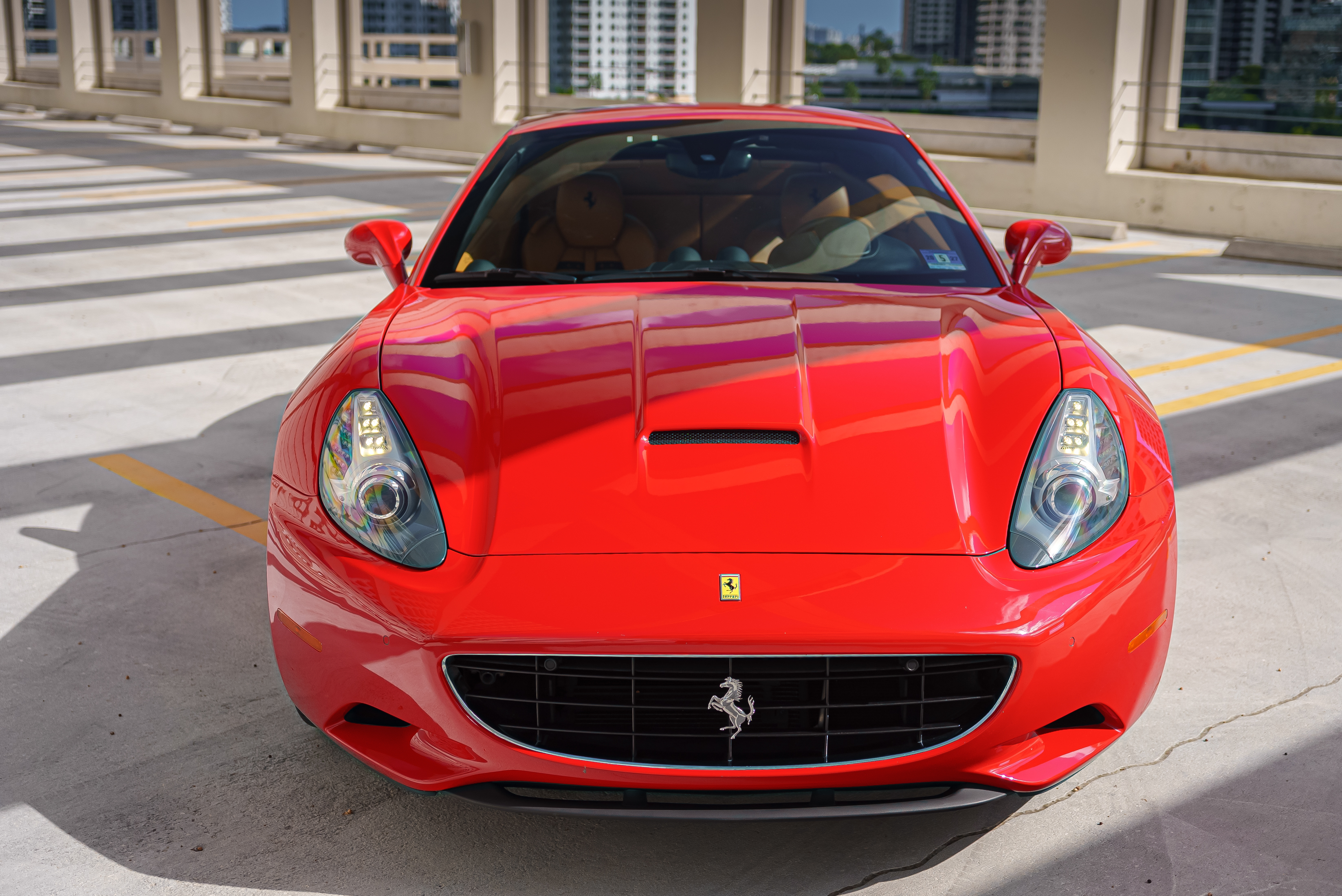 Ferrari California, view 2