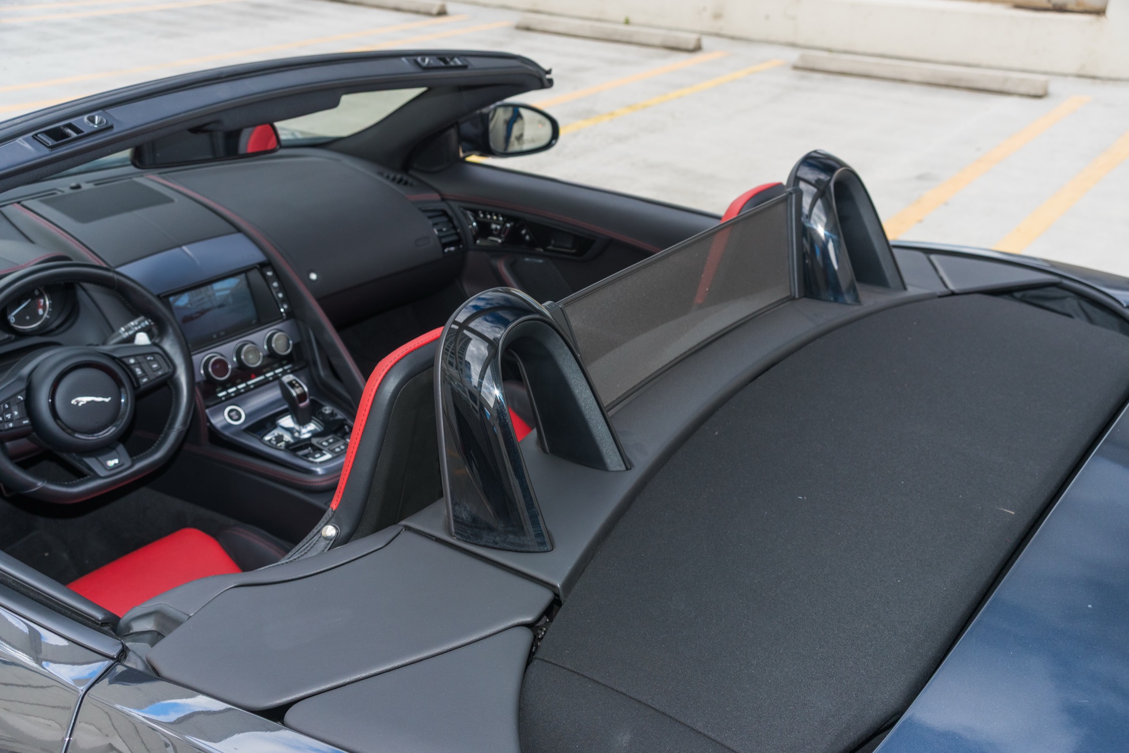 Jaguar F-Type, view 4
