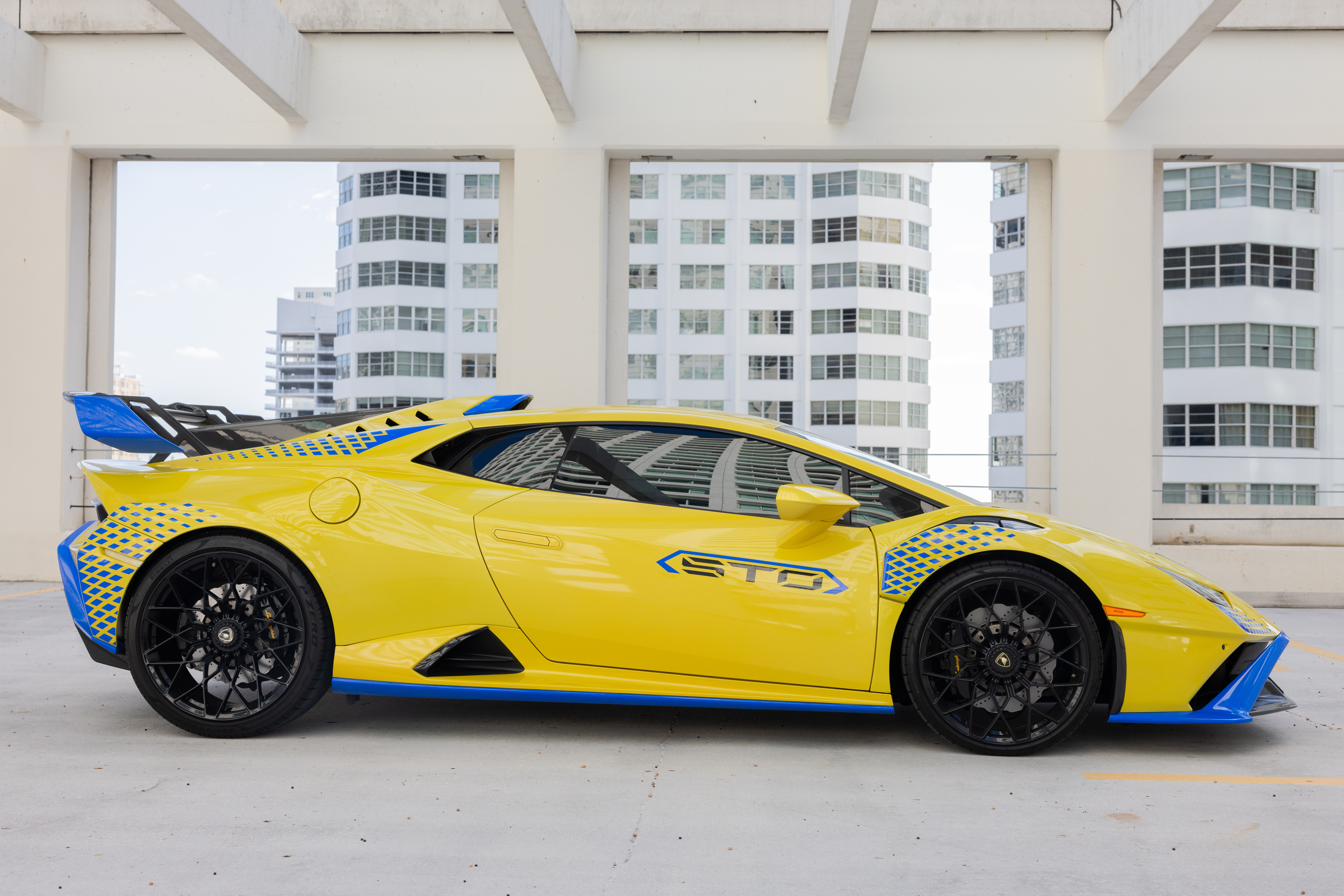 Lamborghini Huracán STO, view 2