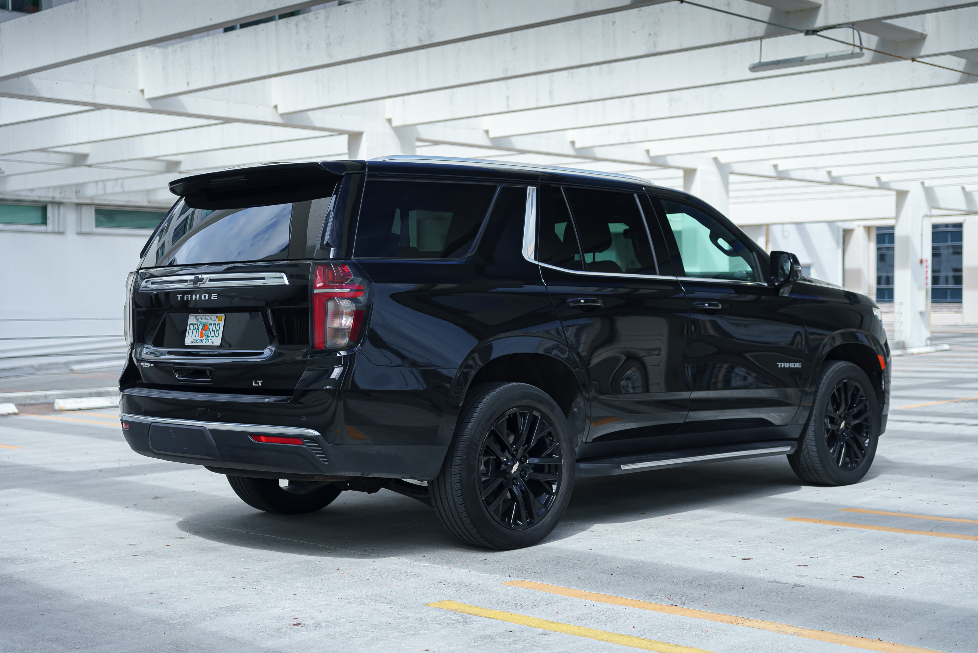 Chevrolet Tahoe LT, view 2
