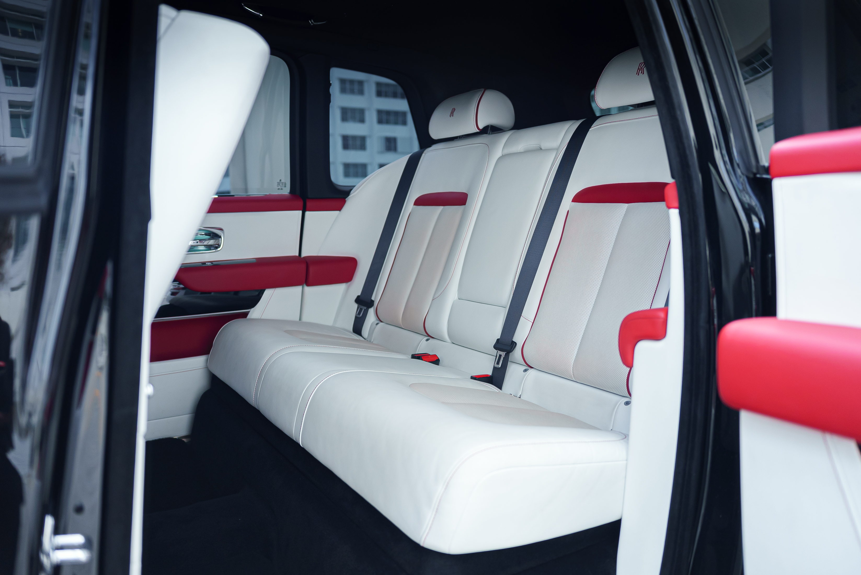 Rolls-Royce Cullinan, view 7