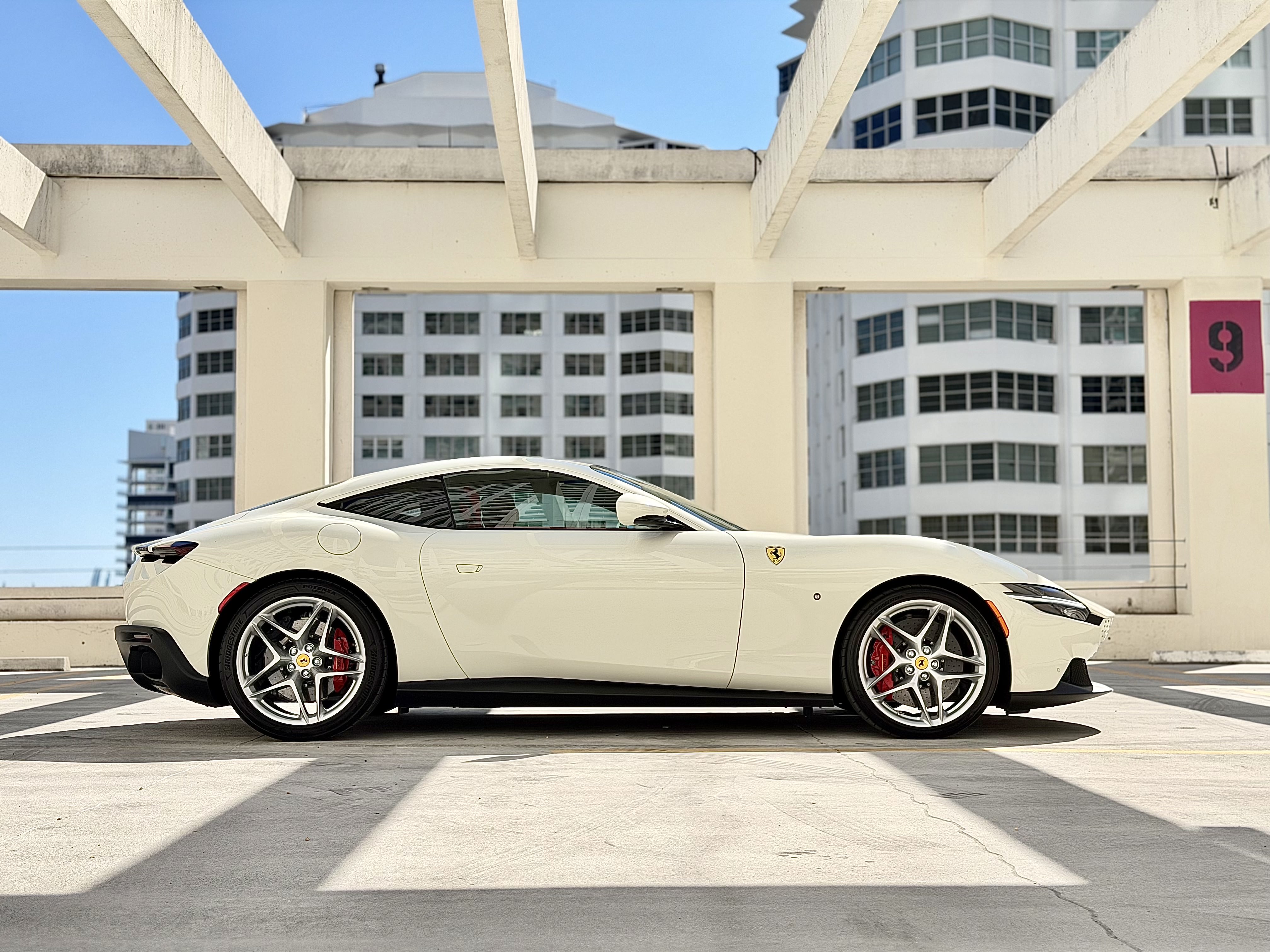 Ferrari Roma, view 9
