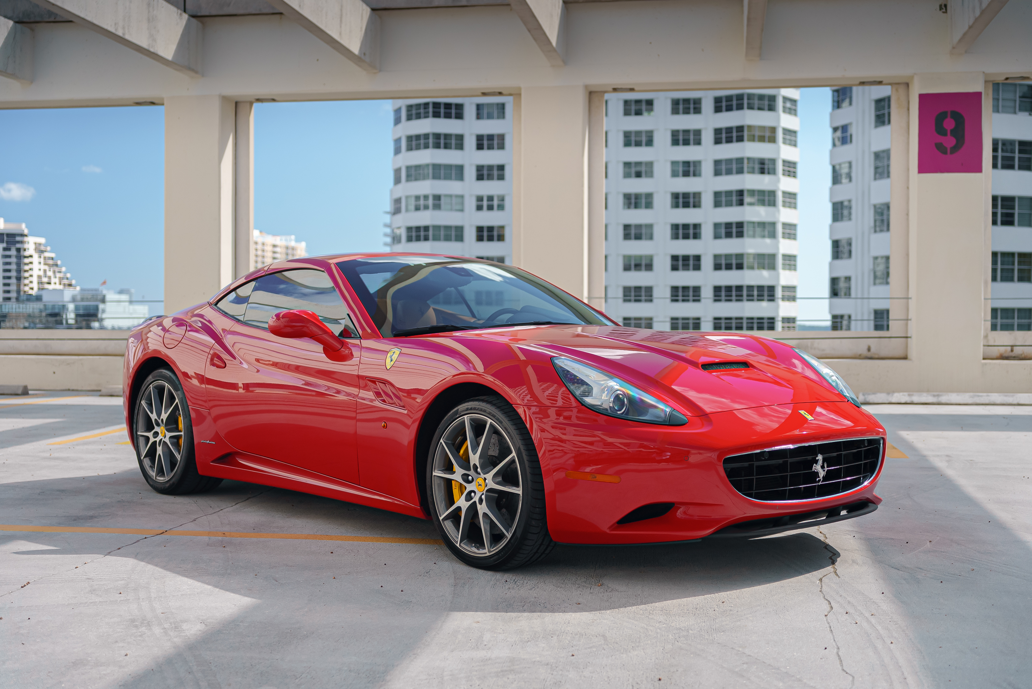 Ferrari California, view 8