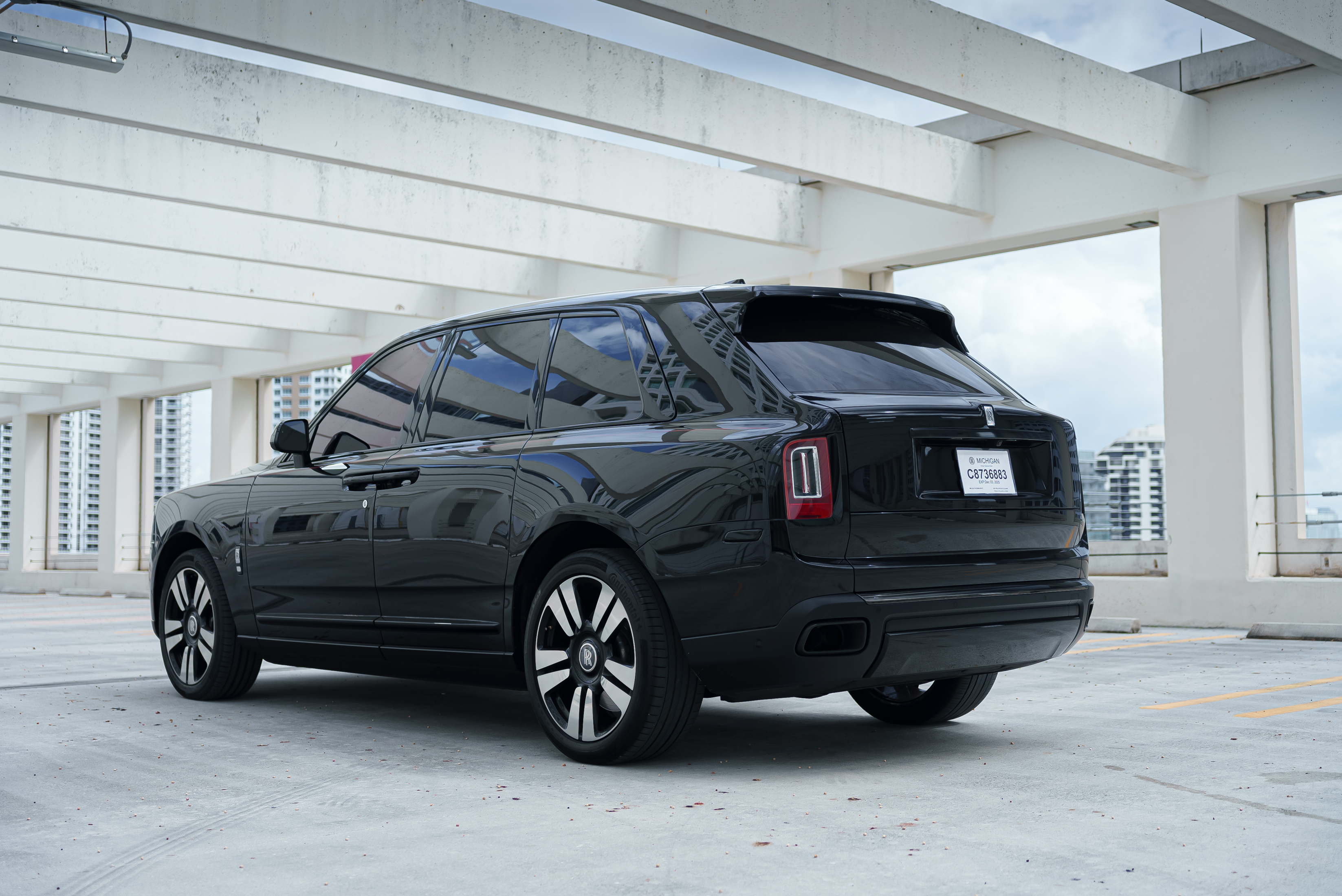 Rolls-Royce Cullinan, view 9