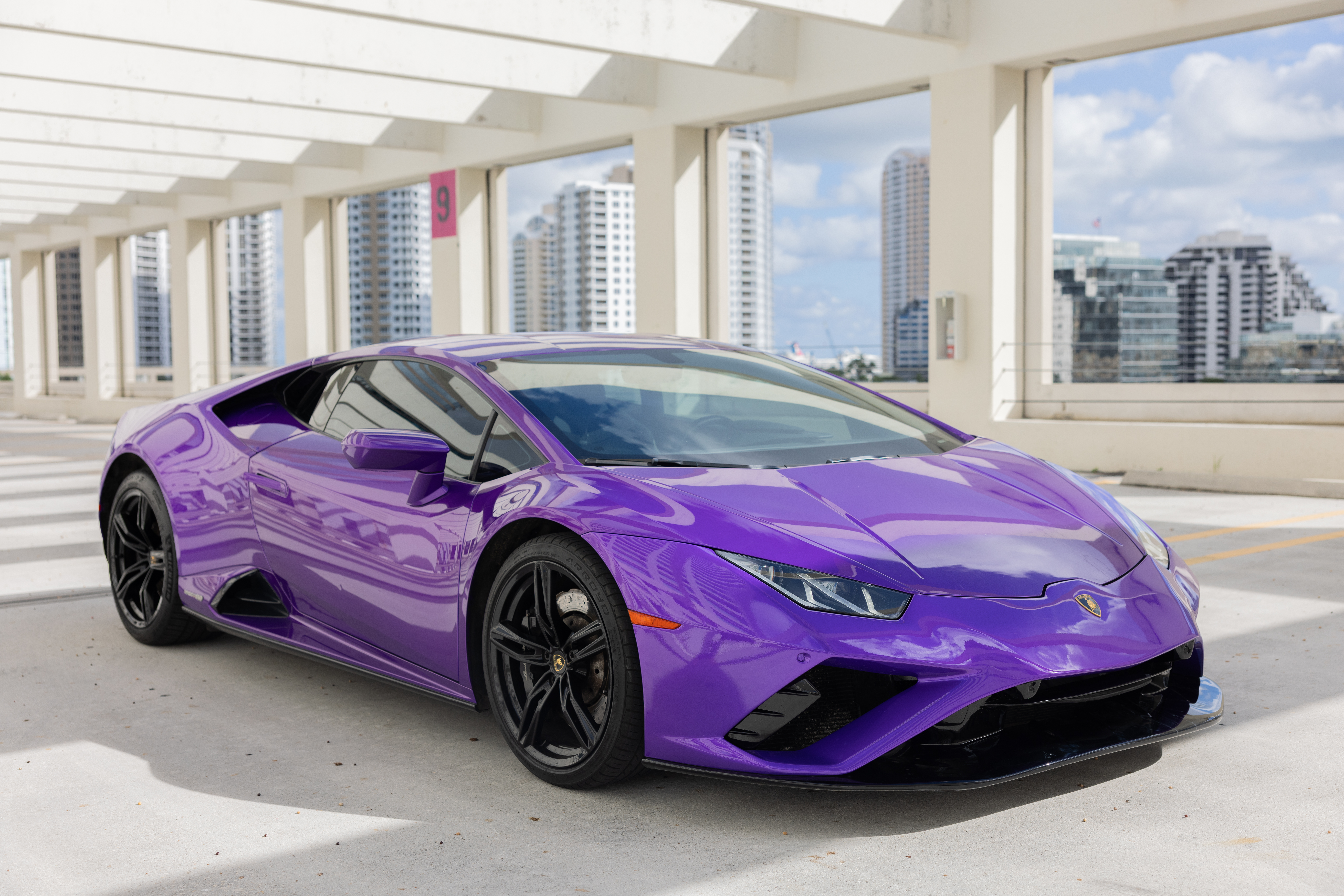 Lamborghini Huracán EVO, view 2
