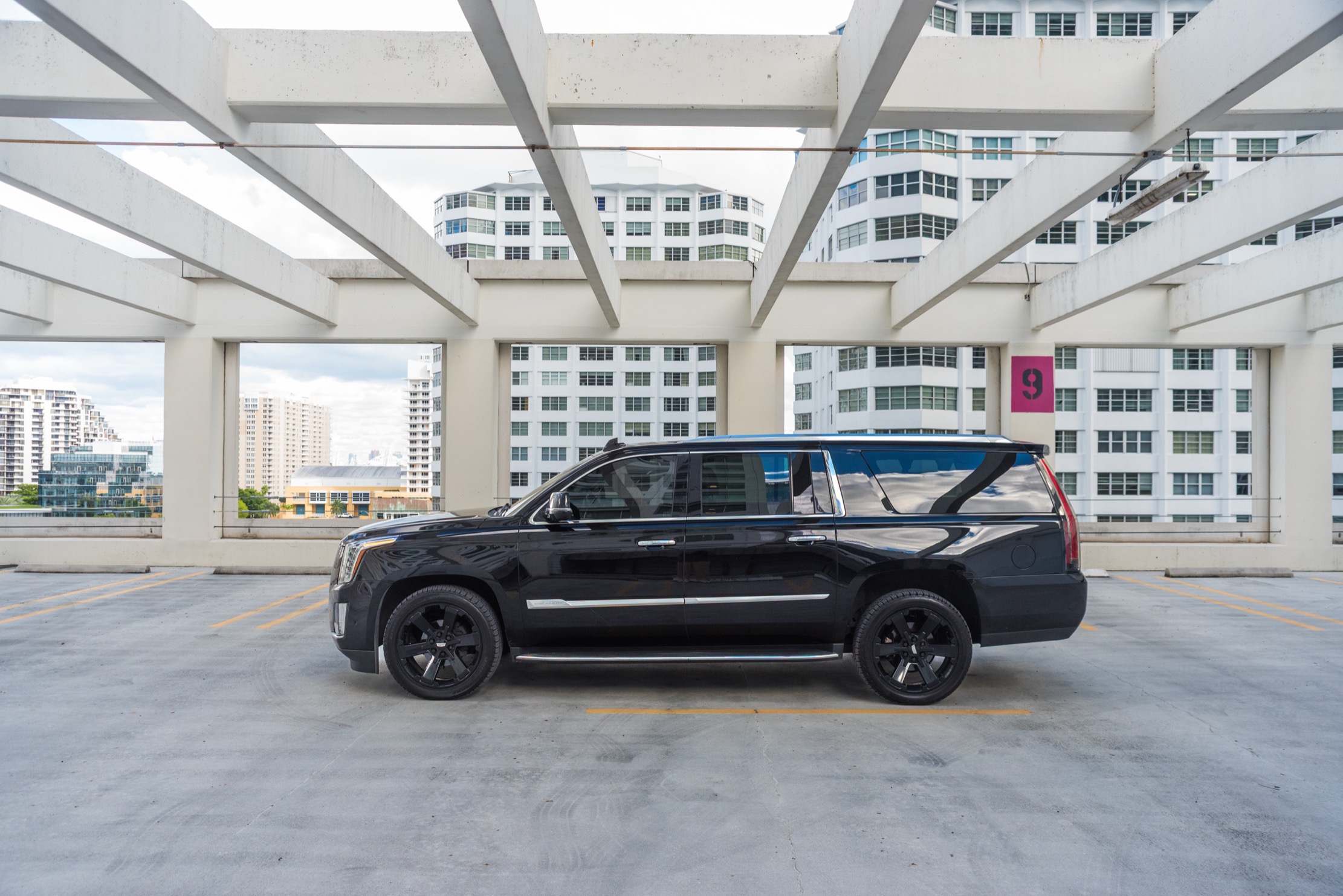 Cadillac Escalade ESV, view 7