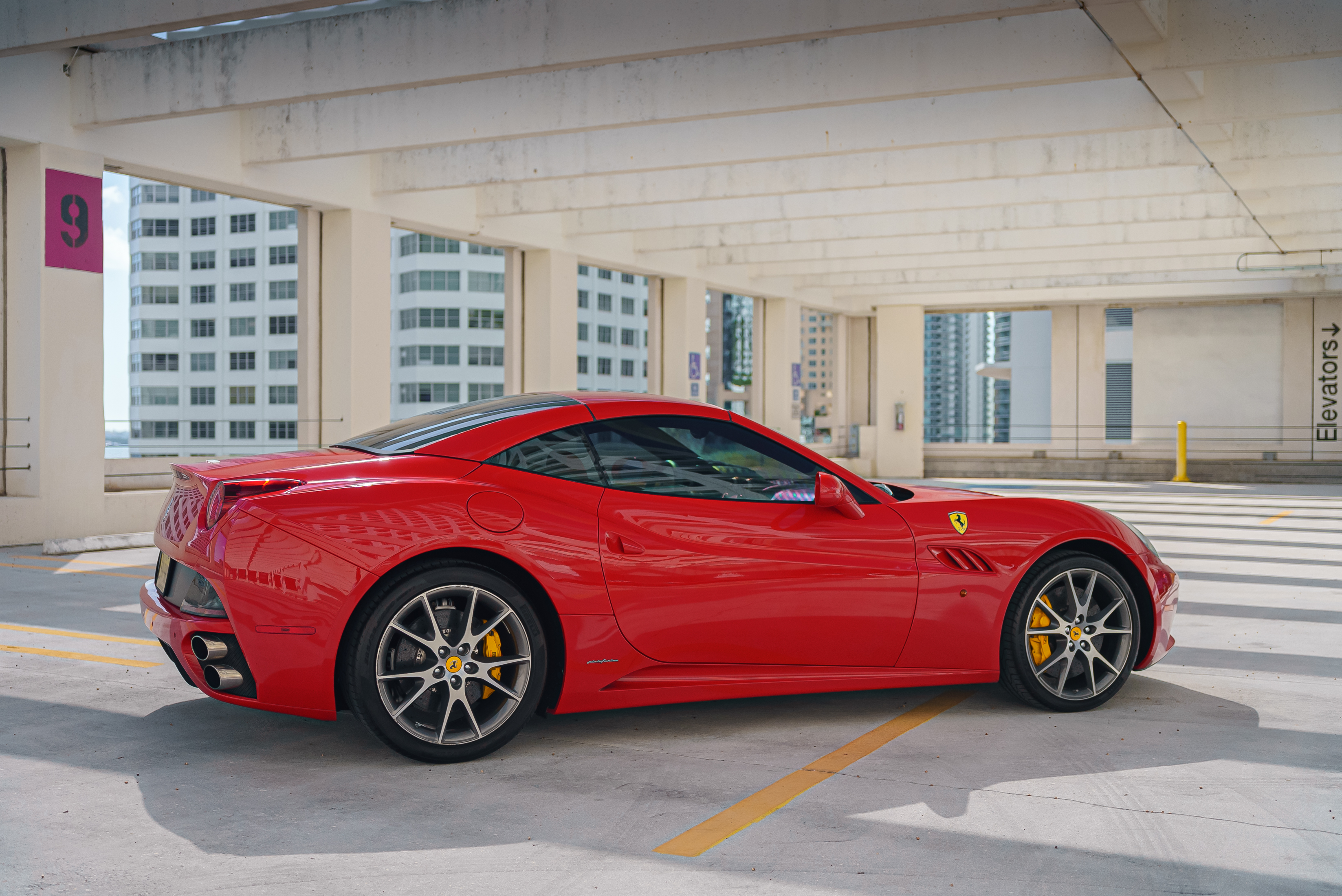 Ferrari California, view 11