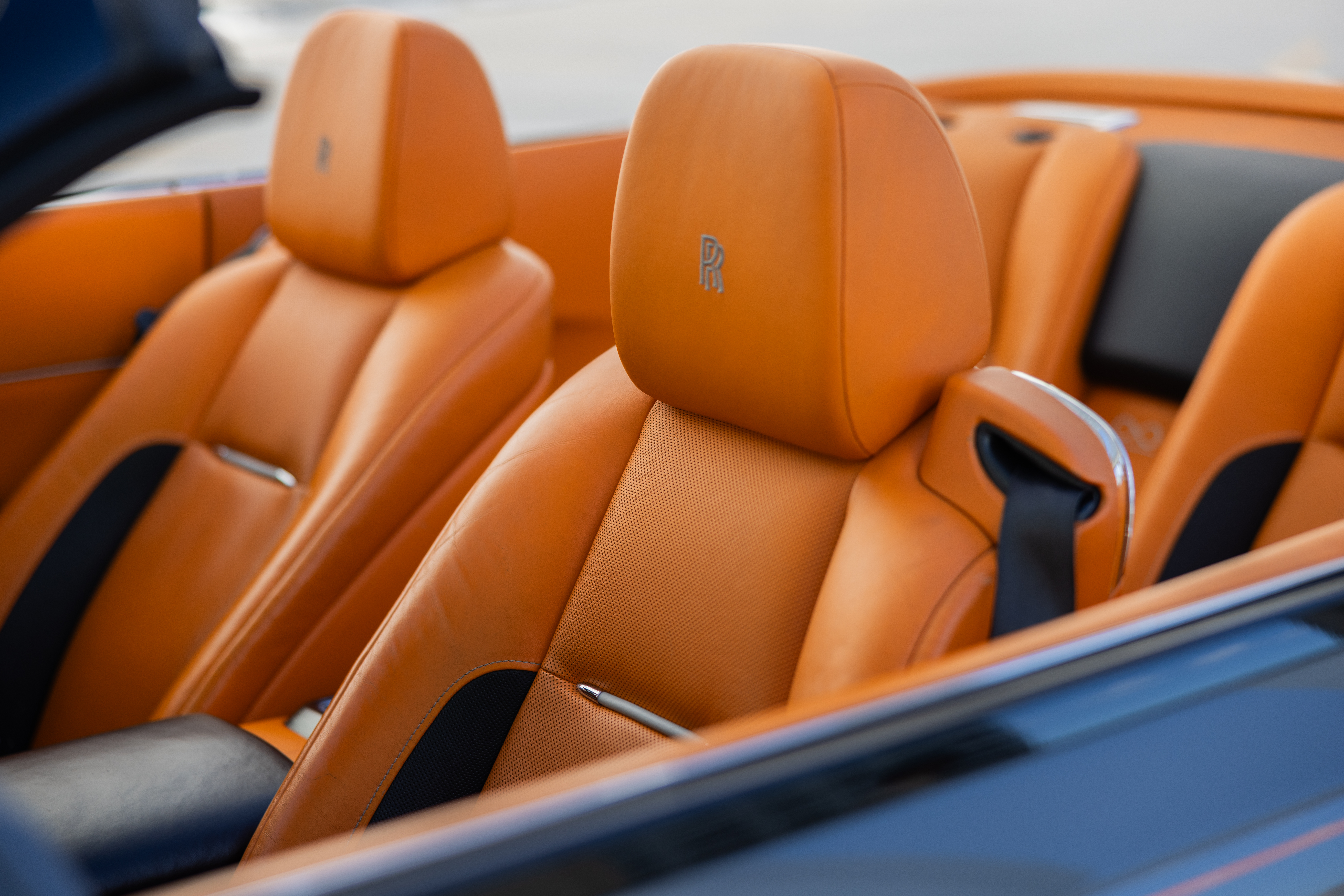 Rolls-Royce Dawn, view 5