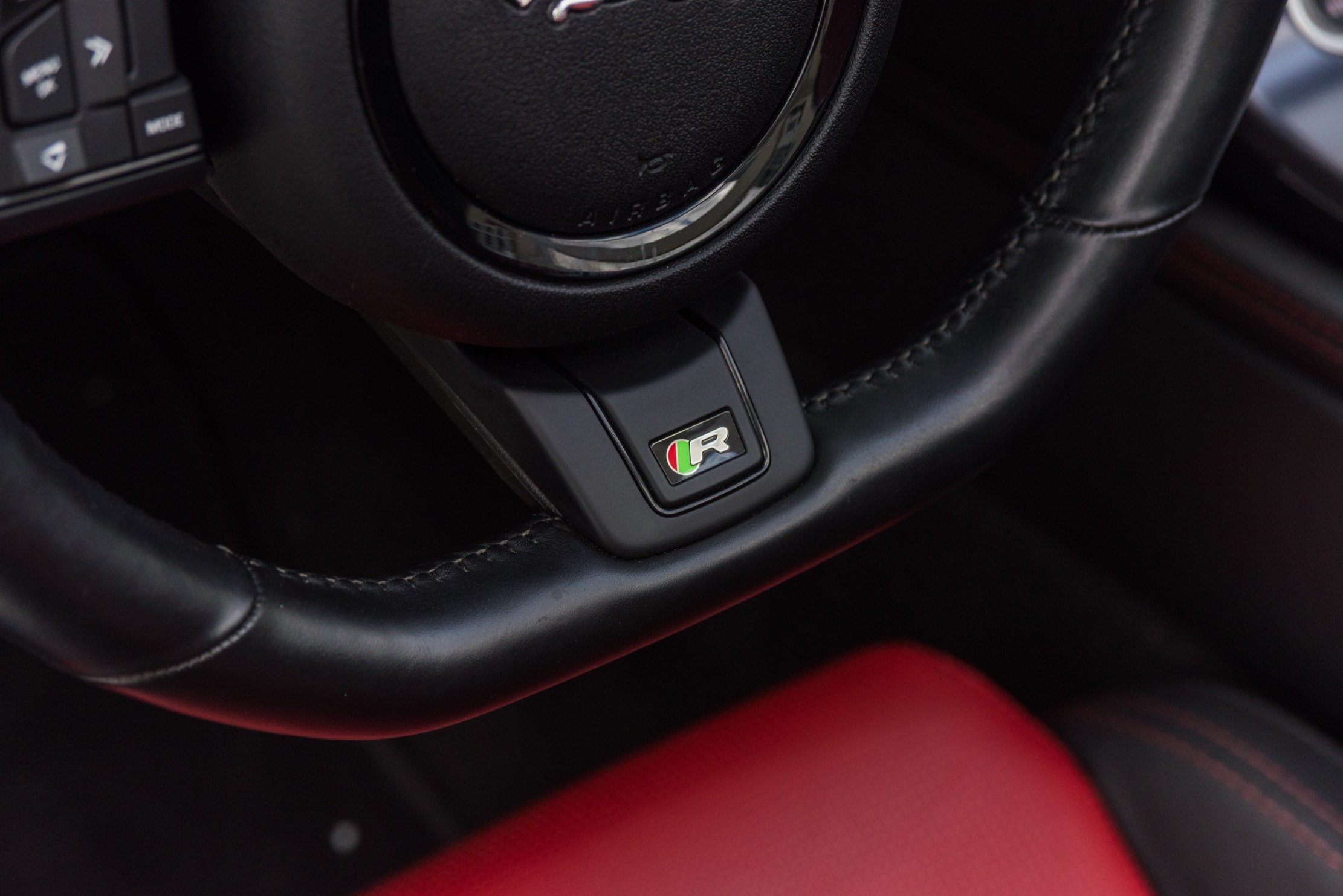 Jaguar F-Type, view 7