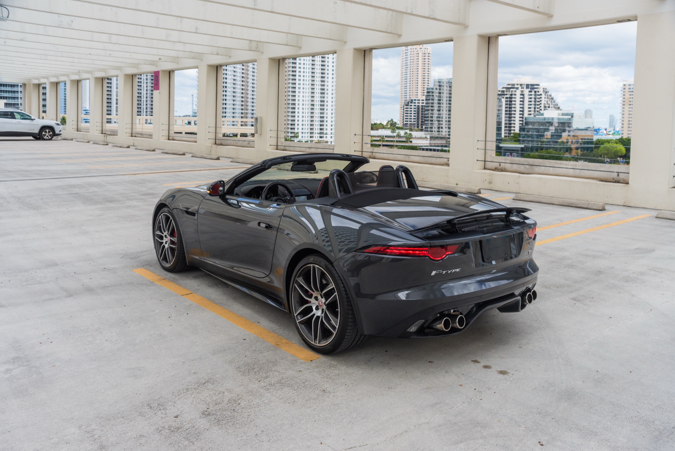 Jaguar F-Type, view 8