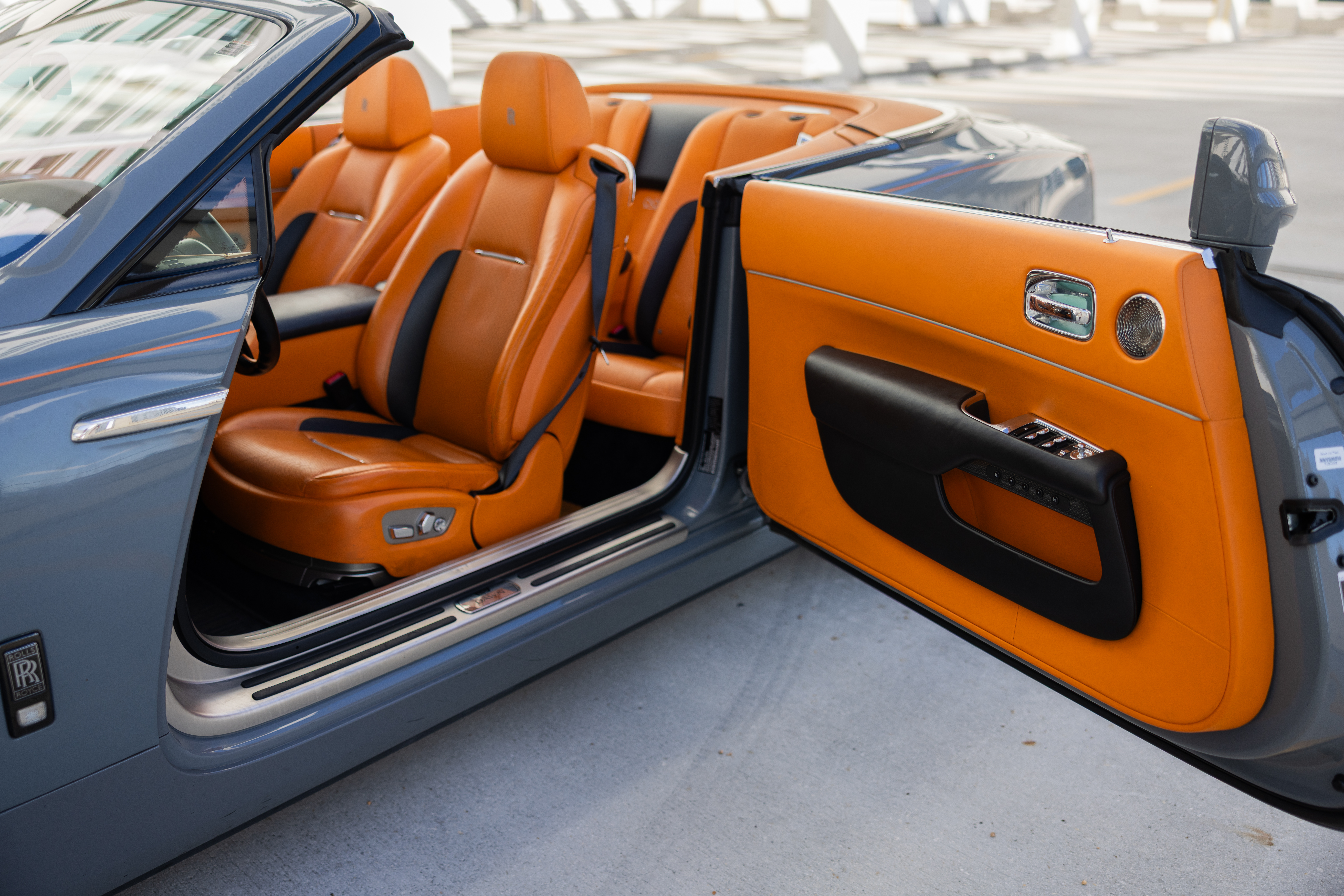 Rolls-Royce Dawn, view 8