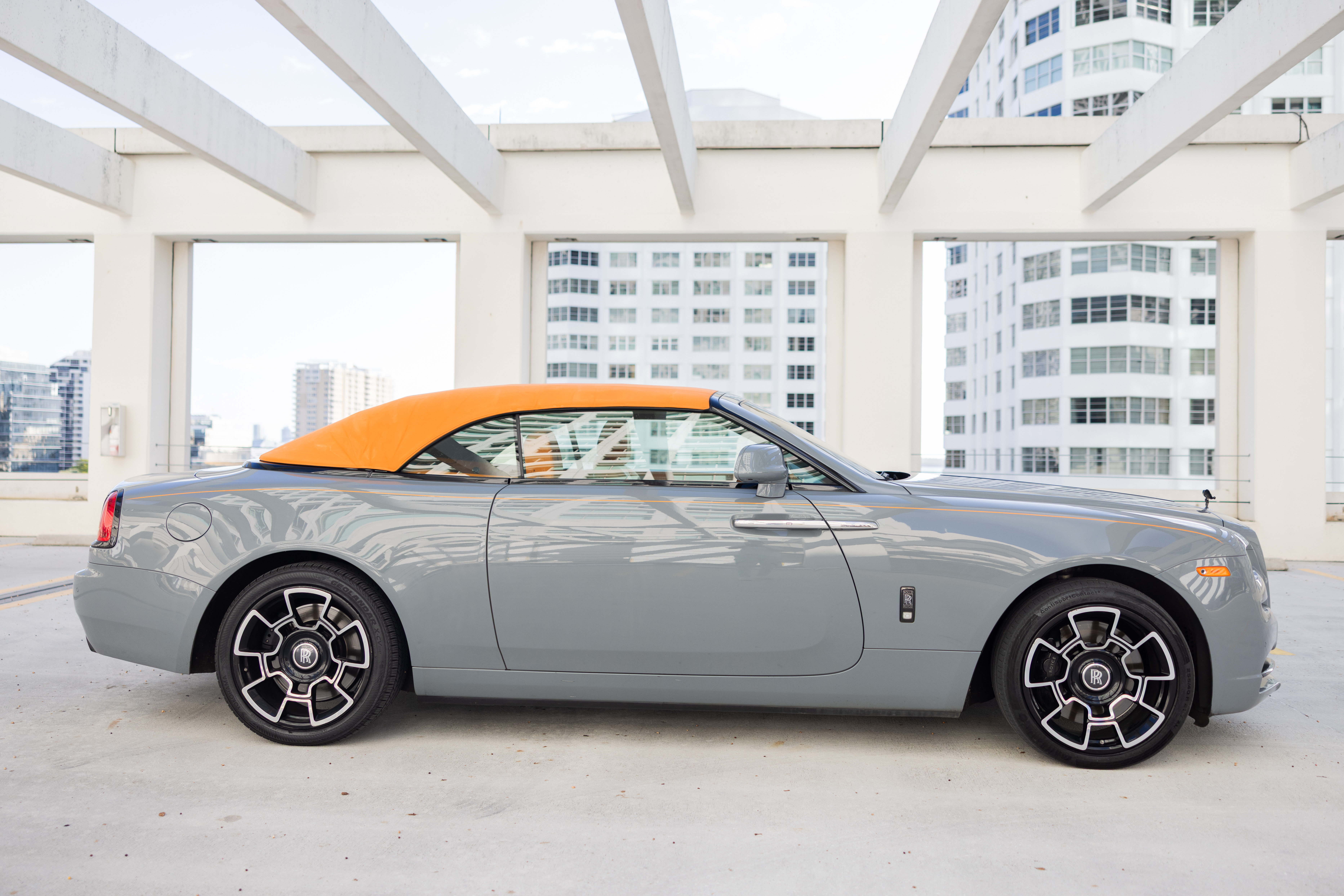 Rolls-Royce Dawn, view 11