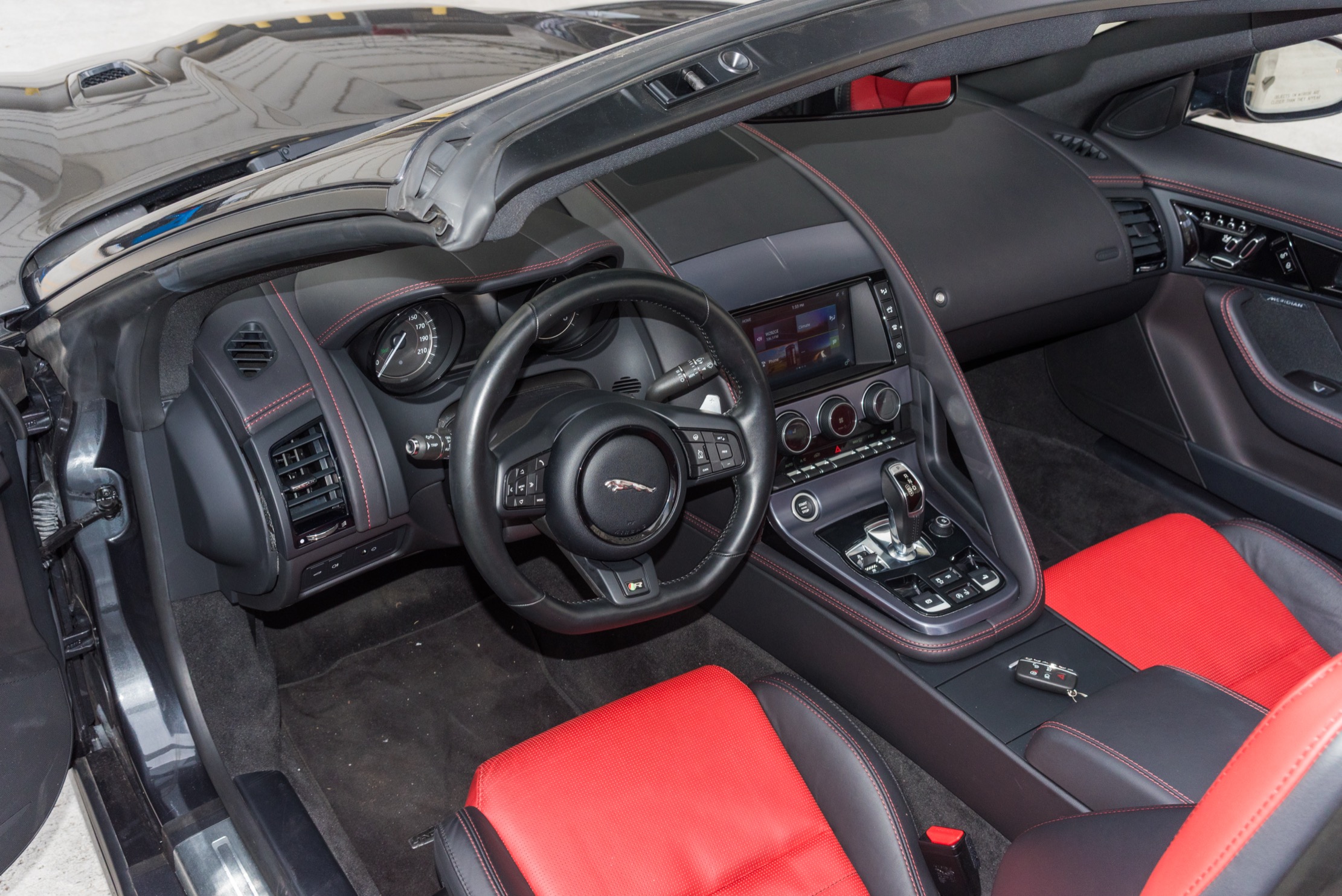 Jaguar F-Type, view 11