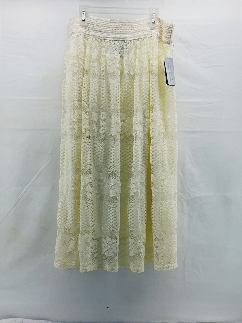 Thumbnail: New Metrowear Cream Lace Skirt - Women's Large, Full Style