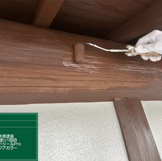 木柱　上塗り1回目
