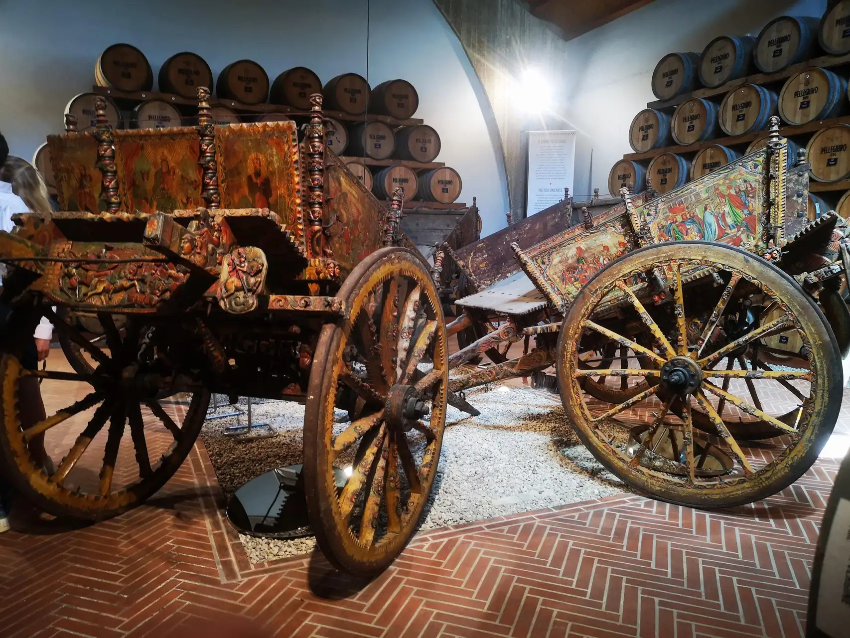 Tour cantine florio, centro storico di marsala e saline di Trapani con guida