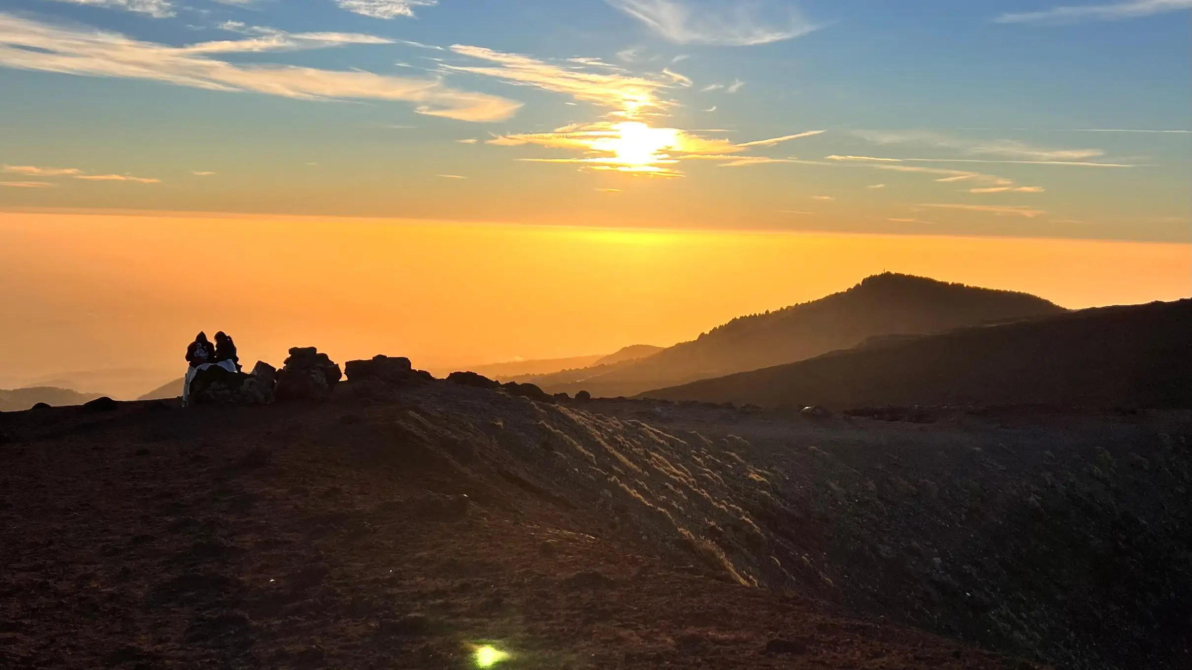 Catania: tour guidato dell'Etna al tramonto con degustazione di cibo locale