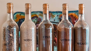 Degustazione vini Planeta in cantina a Noto