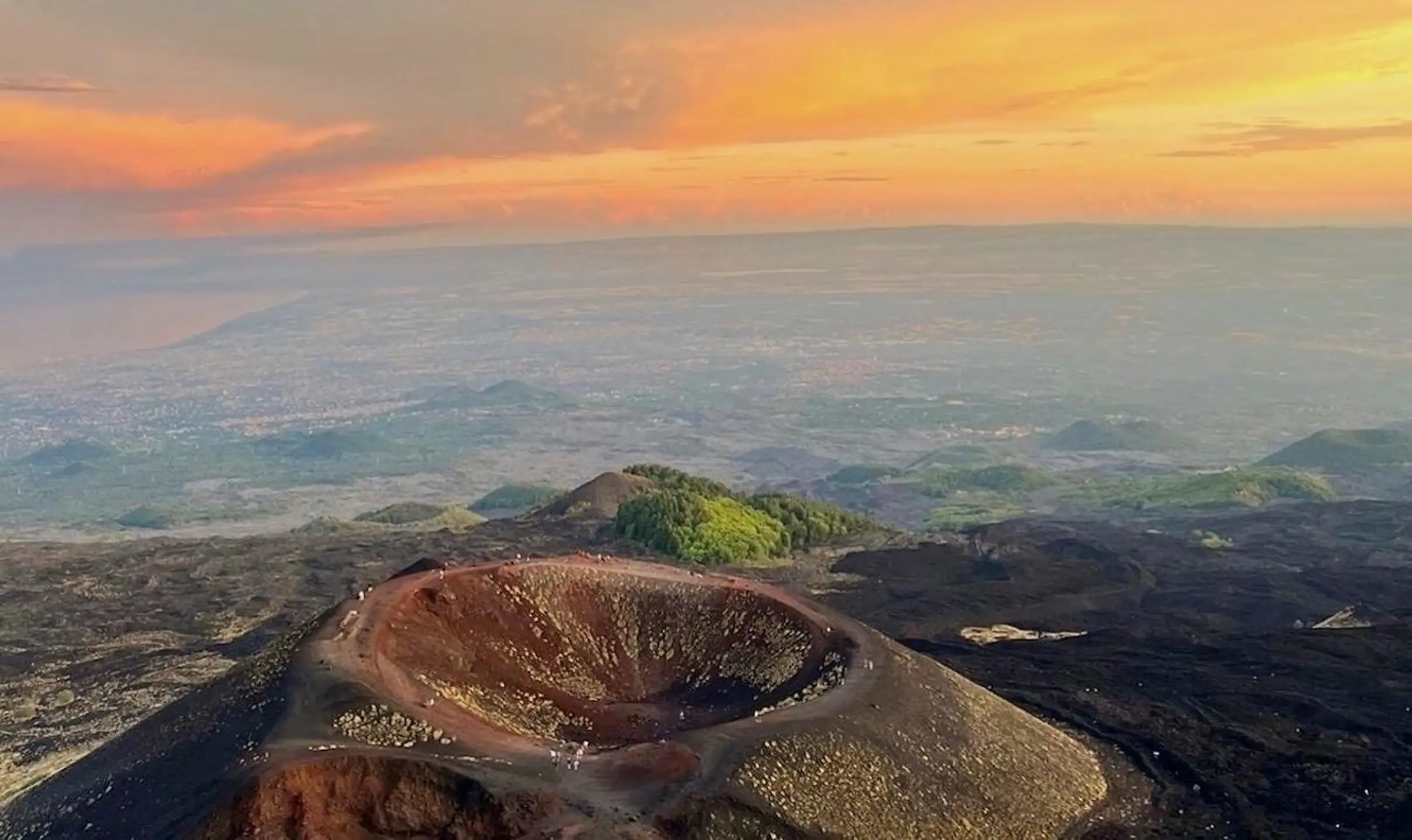 Catania: tour guidato dell'Etna al tramonto con degustazione di cibo locale