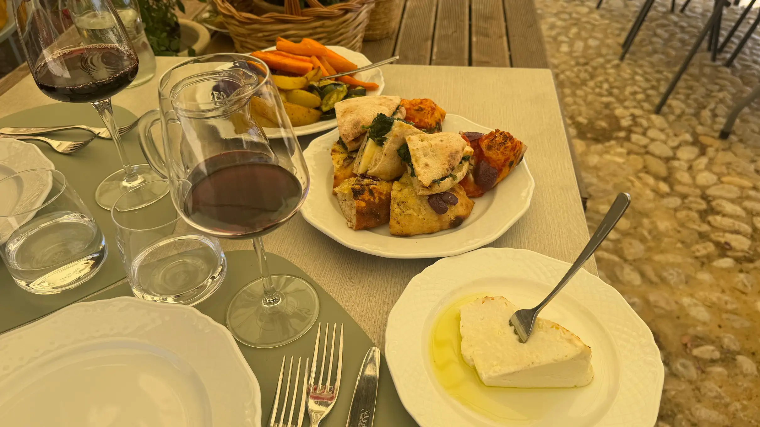 Agrigento: Tour Ebike in centro storico e Valle dei Templi con cibo tipico