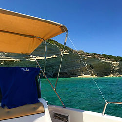 Tour privato in barca con aperitivo alla Riserva Marina del Plemmirio