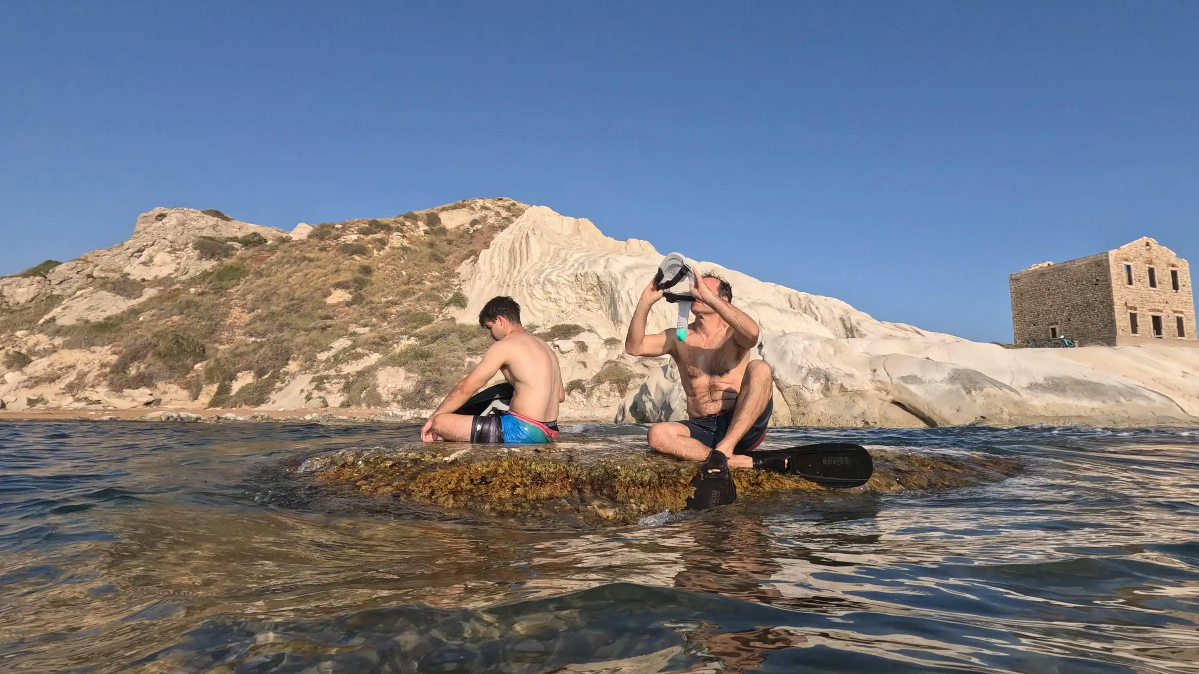 Tour in ebike alla Riserva Naturale Punta Bianca
