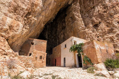 Grotta Mangiapane Sicilia