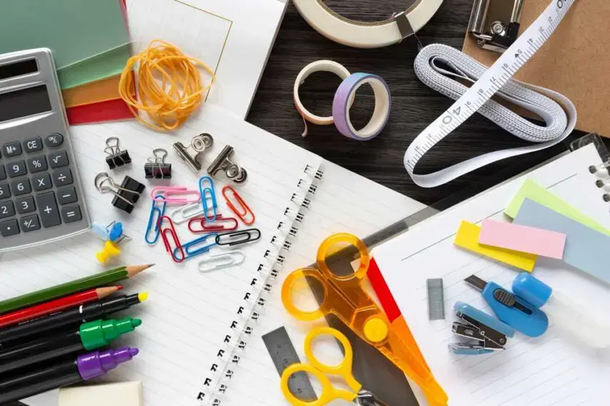 Guía completa de artículos de papelería al por mayor de China para compradores a granel