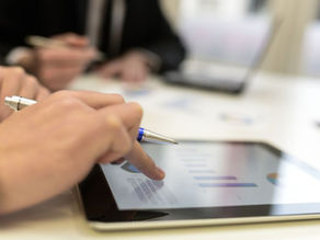 Freelancer vs Agency: A Comparison of SEO Services