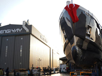 The Luxurious Virtus 39 Motor Yacht "Twins" by Mengi Yay Unveiled