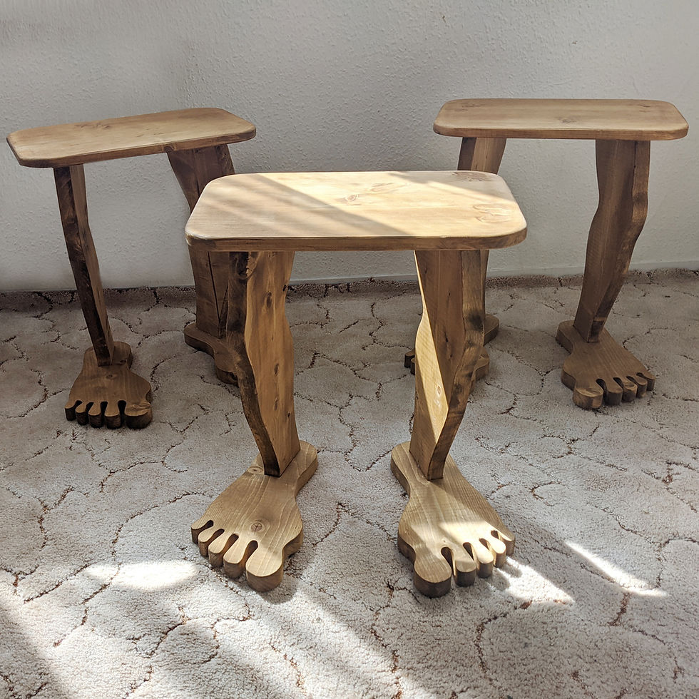 Hocker Aus Holz F e Lustiger Holzhocker Menschenfu form Hocker Aus Holz F e Lustiger Holzhocker Menschenfu form